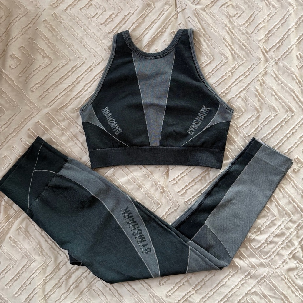 Gymshark Black and Gray Seamless Leggings & Sports Bra Set